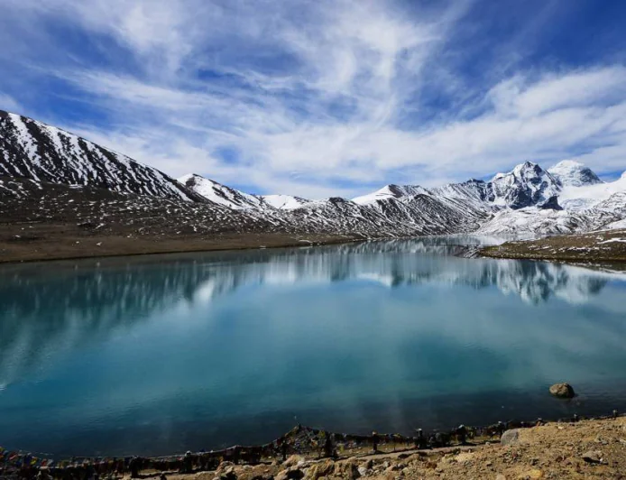  Gurudongmar Lake